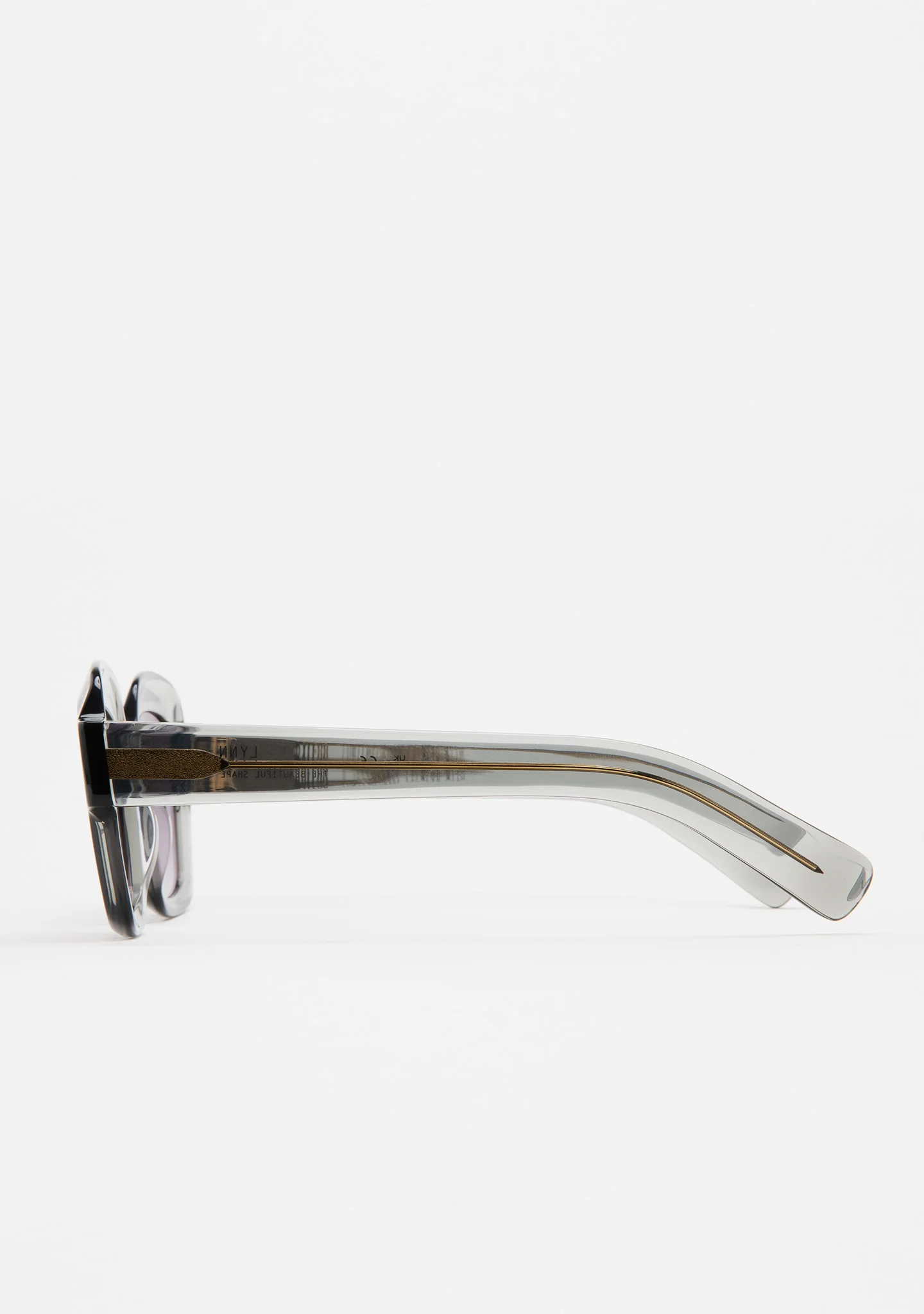 Kaleos-Lynn-A003202-02
